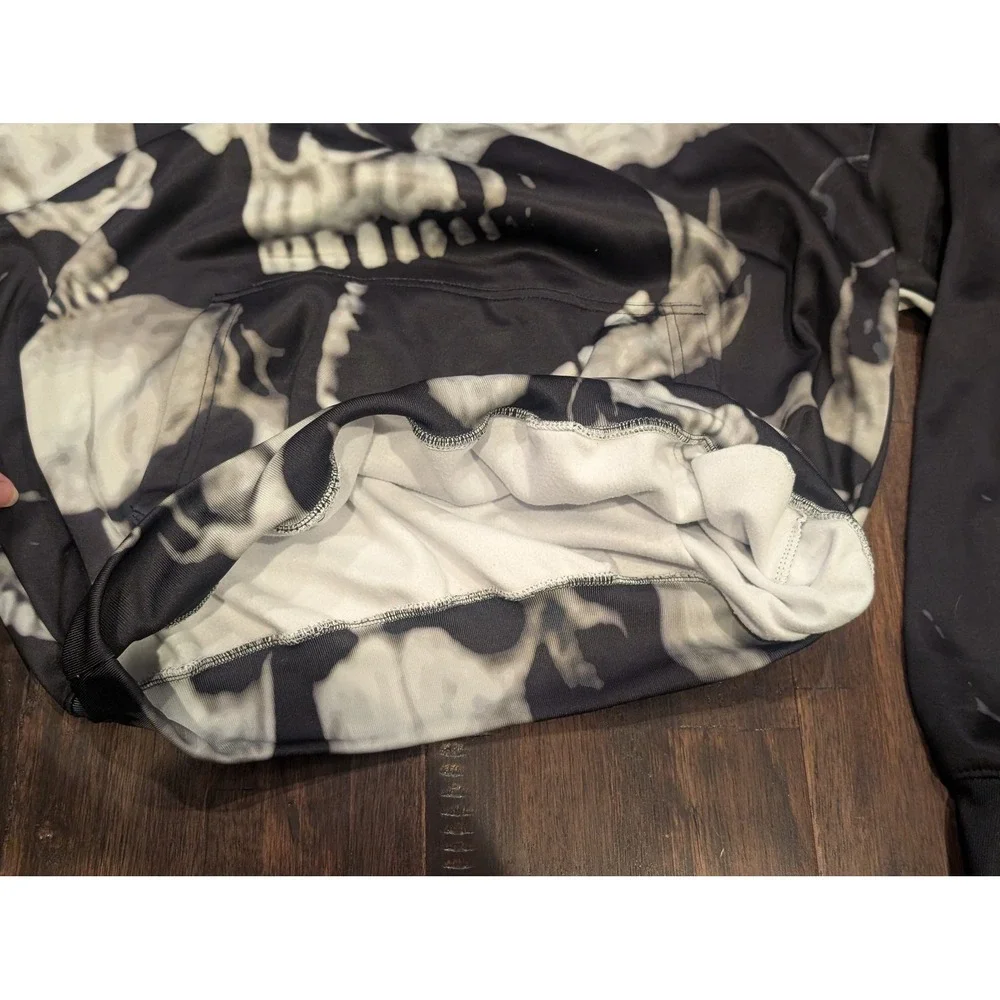 Winner AOP Monochrome Skull‎ Hoodie Mens Large Black Pullover Streetwear Scuba